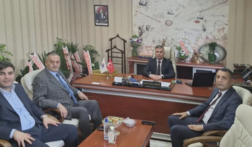 AİÇÜ Rektör Yardımcısı Prof. Dr. Yakup Karataş’a Hayırlı Olsun Ziyareti: Ağrı’nın Tarihi ve Kültürel Yapısı Konuşuldu